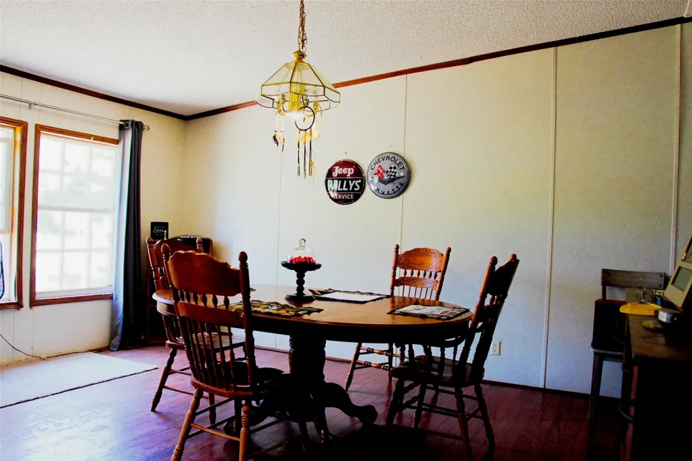 1199 County Road 1245 Savoy, TX 75479