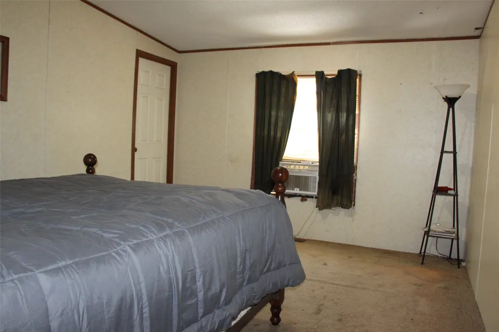 1199 County Road 1245 Savoy, TX 75479