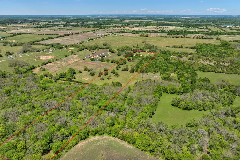 1199 County Road 1245 Savoy, TX 75479