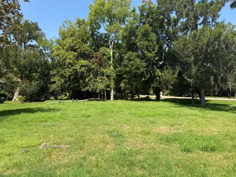 4211 Woodlake Lane