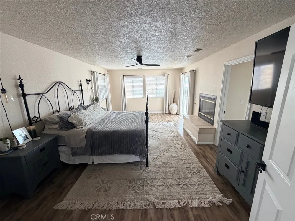 18285 Harbor Drive Victorville, CA 92395
