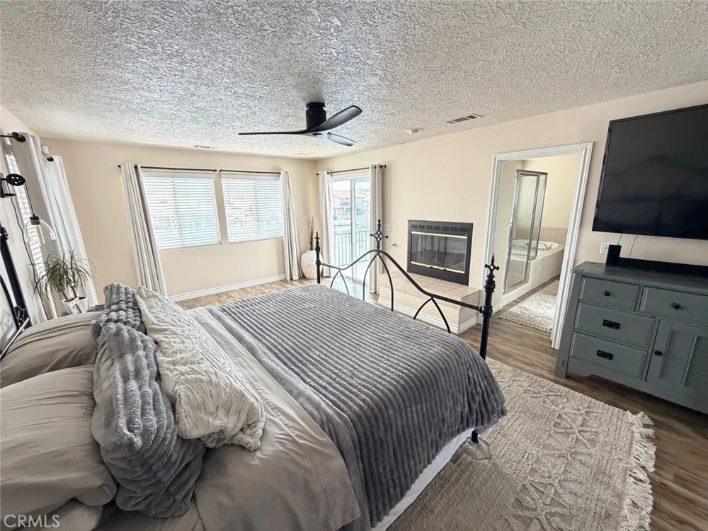 18285 Harbor Drive Victorville, CA 92395
