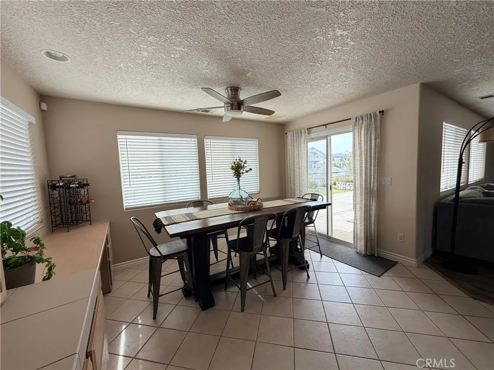 18285 Harbor Drive Victorville, CA 92395