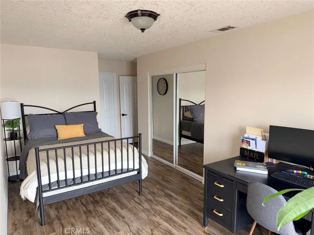 18285 Harbor Drive Victorville, CA 92395