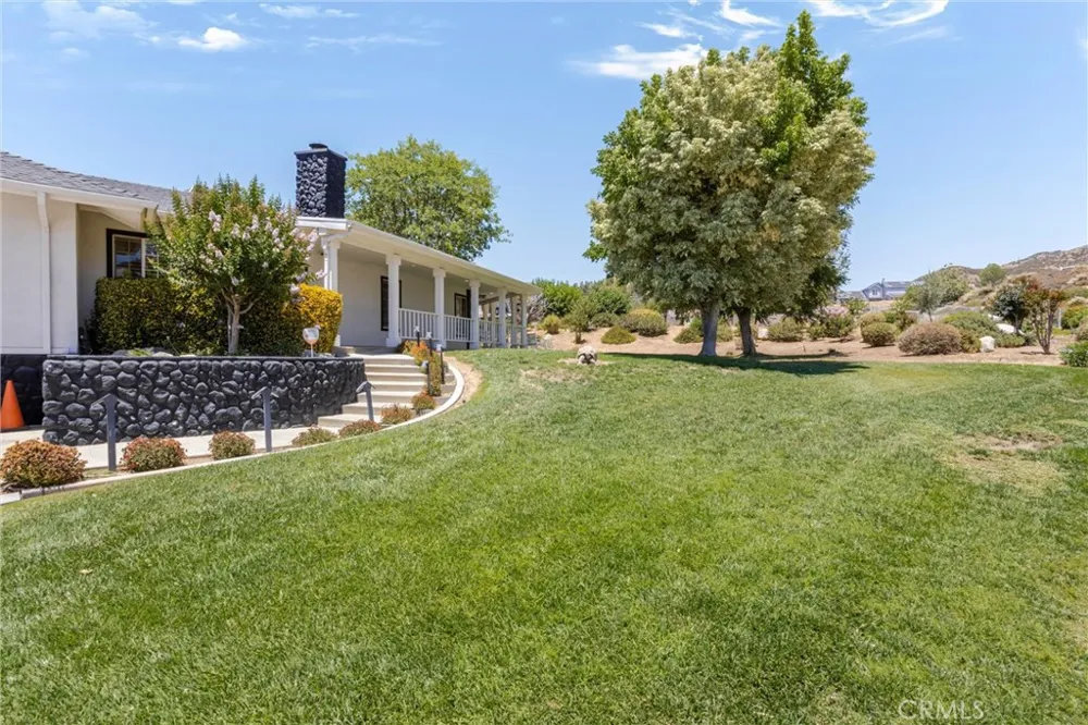 35884 Ramada Lane Yucaipa, CA 92399