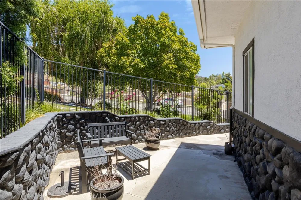 35884 Ramada Lane Yucaipa, CA 92399