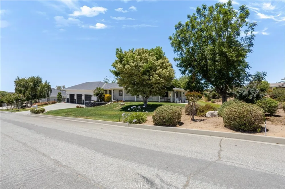 35884 Ramada Lane Yucaipa, CA 92399