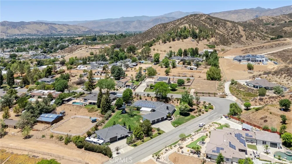 35884 Ramada Lane Yucaipa, CA 92399