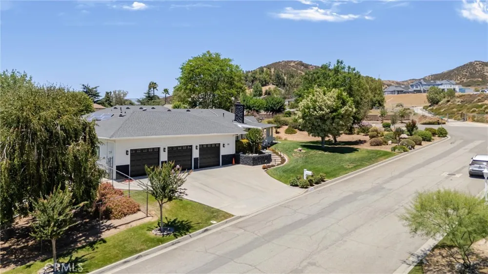 35884 Ramada Lane Yucaipa, CA 92399