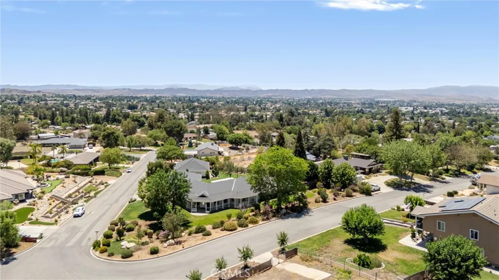 35884 Ramada Lane Yucaipa, CA 92399