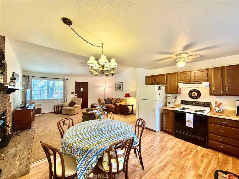 11783 Western Pine Road Loch Lomond, CA 95461