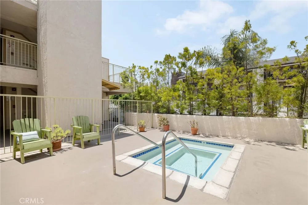 645 Chestnut #305 Long Beach, CA 90802