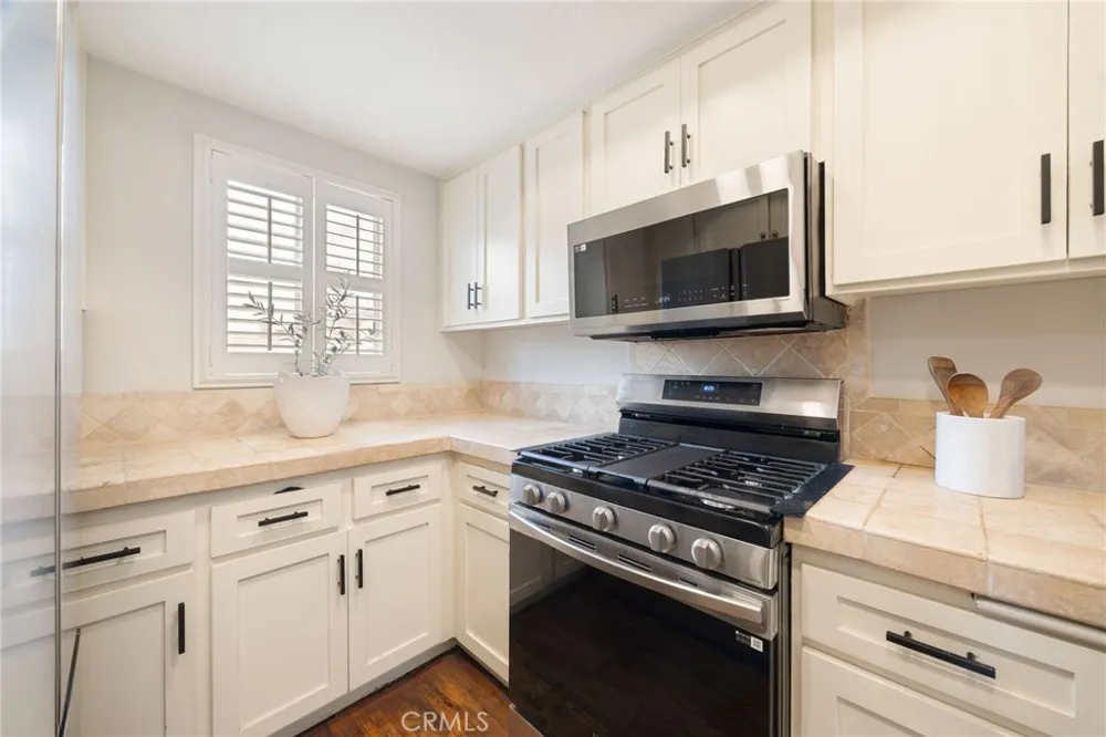 645 Chestnut #305 Long Beach, CA 90802