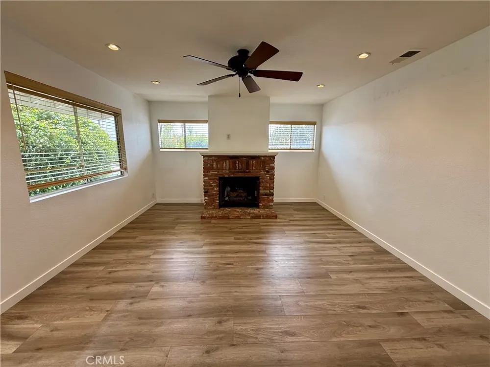 190 Costa Mesa #B Costa Mesa, CA 92627
