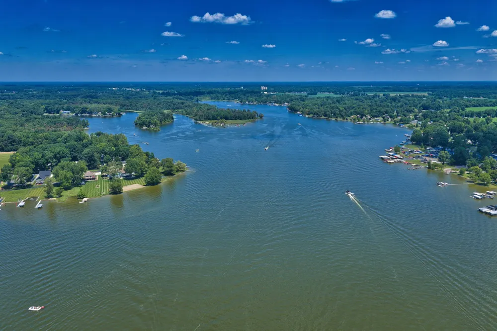 196 Wildwood Beach Road Quincy, MI 49082