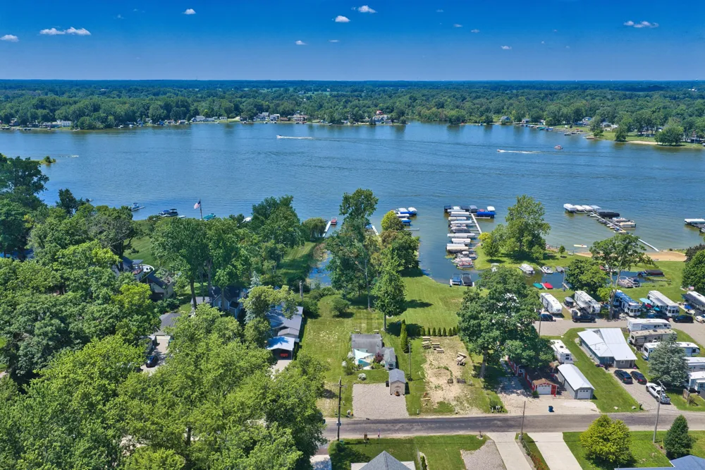 196 Wildwood Beach Road Quincy, MI 49082