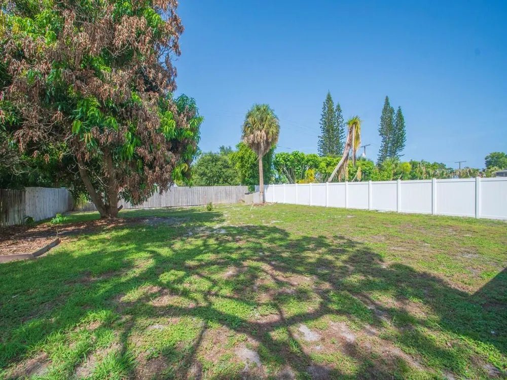 2309 NE 13th Court Jensen Beach, FL 34957