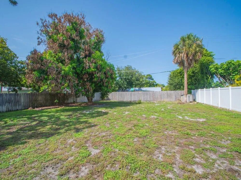 2309 NE 13th Court Jensen Beach, FL 34957