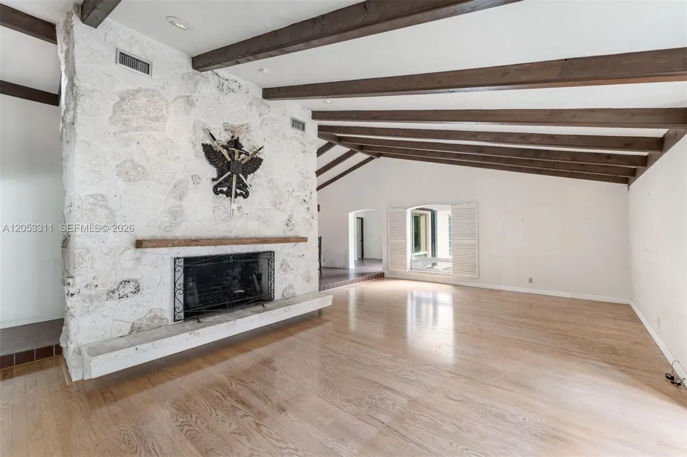 11950 SW 67 Ct Pinecrest, FL 33156