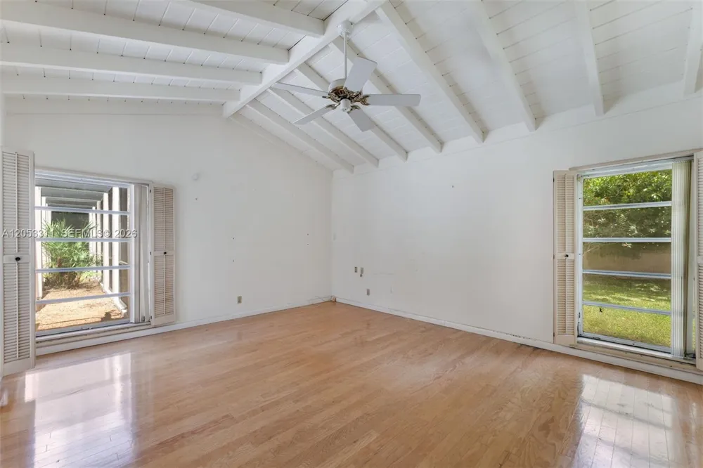 11950 SW 67 Ct Pinecrest, FL 33156