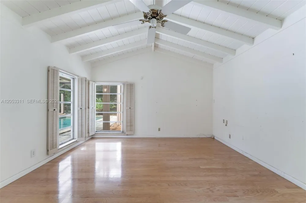 11950 SW 67 Ct Pinecrest, FL 33156