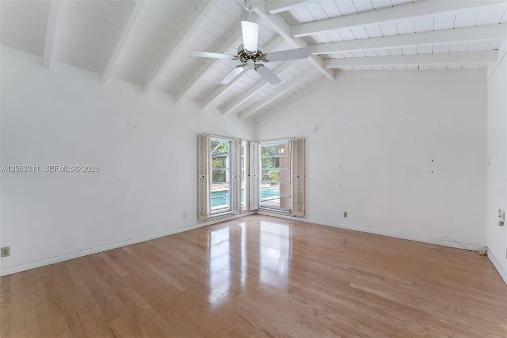 11950 SW 67 Ct Pinecrest, FL 33156