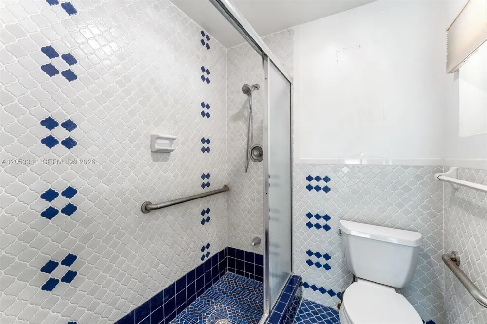 11950 SW 67 Ct Pinecrest, FL 33156