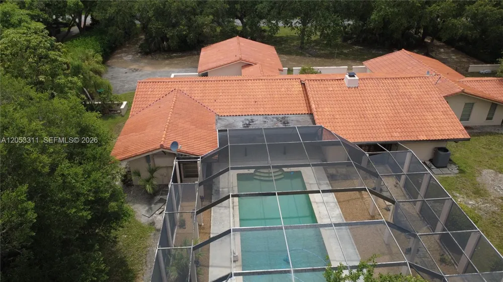 11950 SW 67 Ct Pinecrest, FL 33156