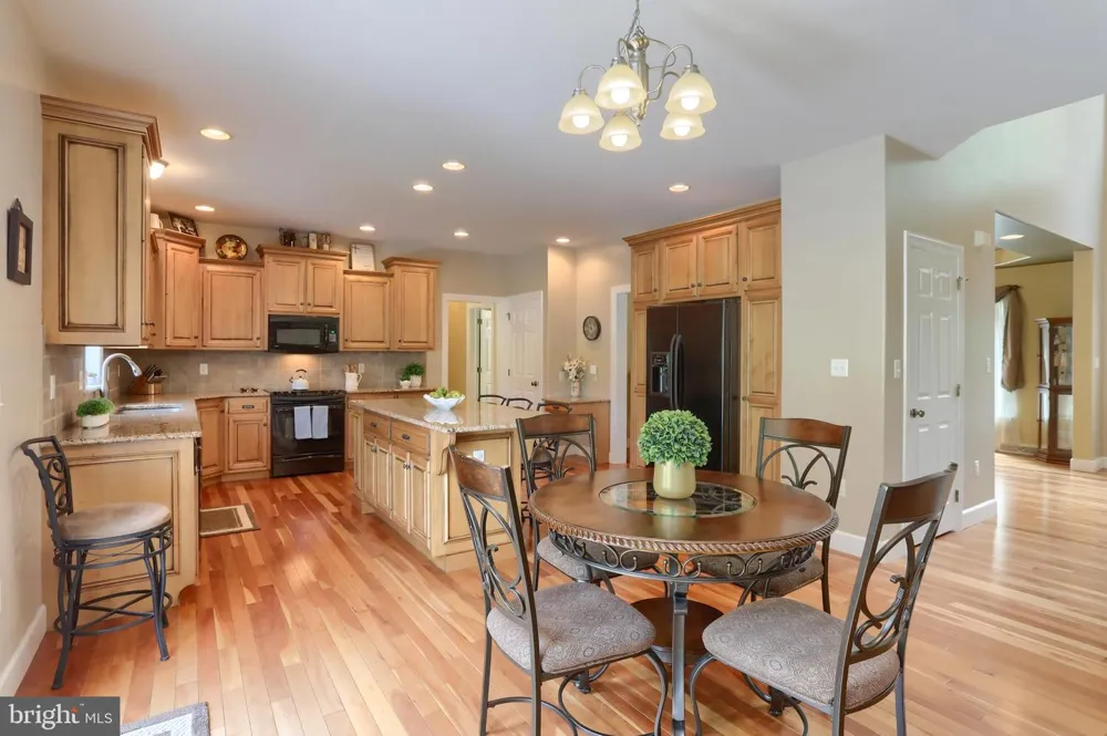 304 IRON VALLEY DRIVE Lebanon, PA 17042