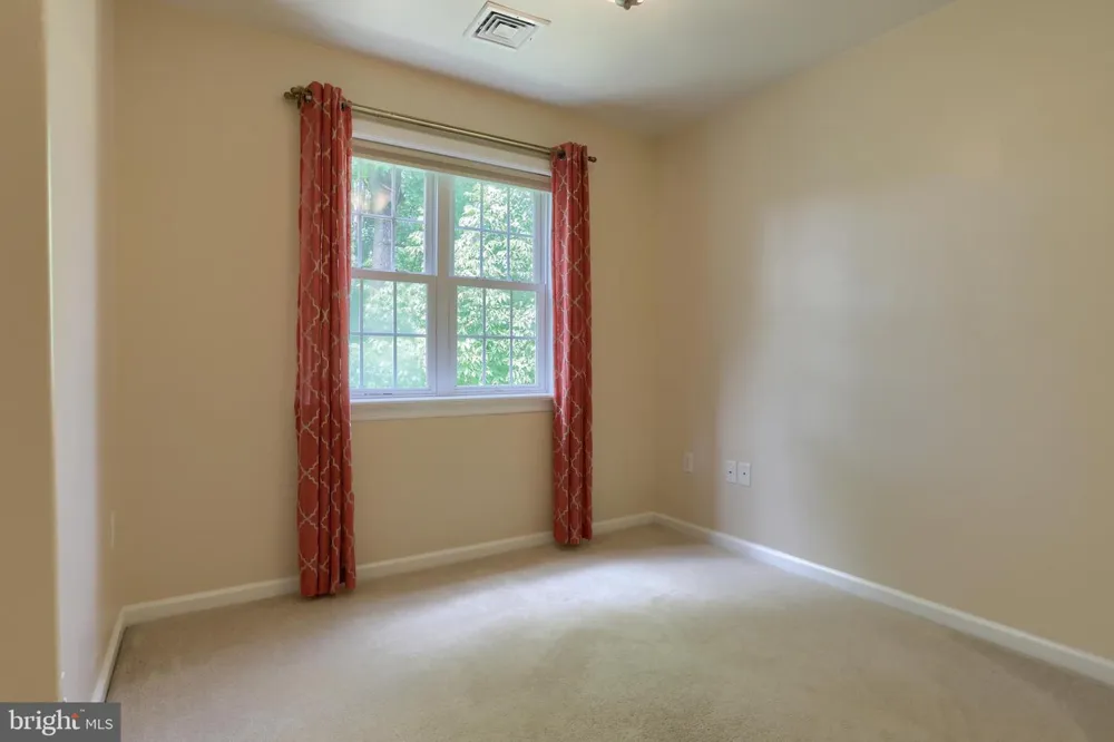 304 IRON VALLEY DRIVE Lebanon, PA 17042