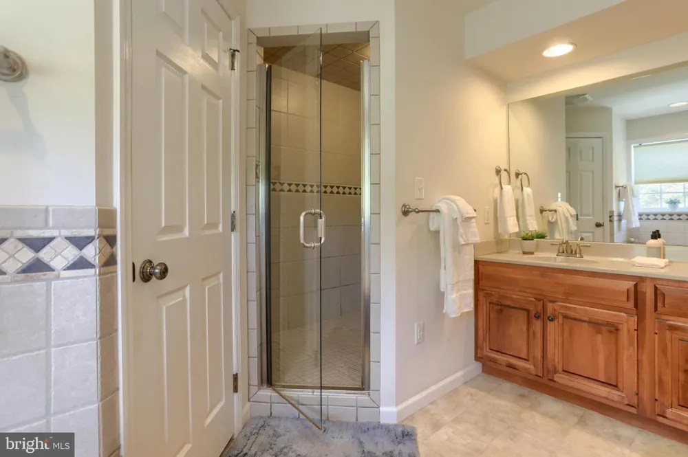 304 IRON VALLEY DRIVE Lebanon, PA 17042