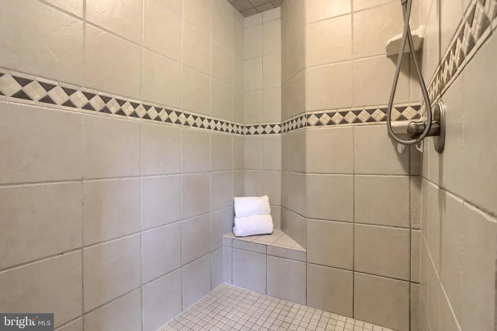 304 IRON VALLEY DRIVE Lebanon, PA 17042