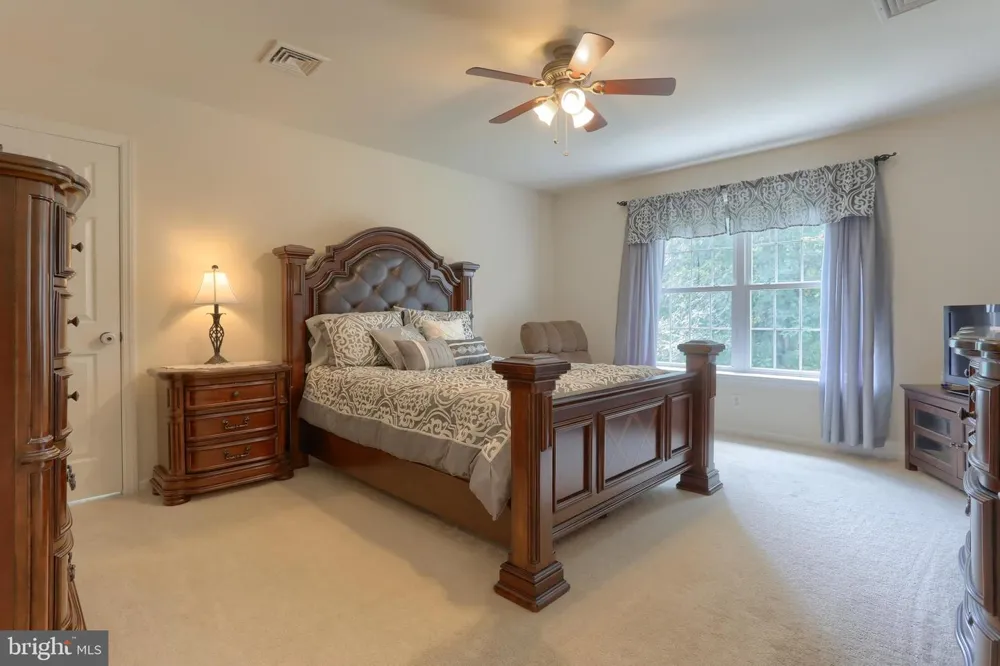 304 IRON VALLEY DRIVE Lebanon, PA 17042