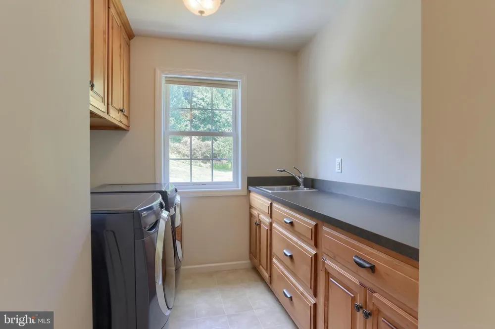 304 IRON VALLEY DRIVE Lebanon, PA 17042