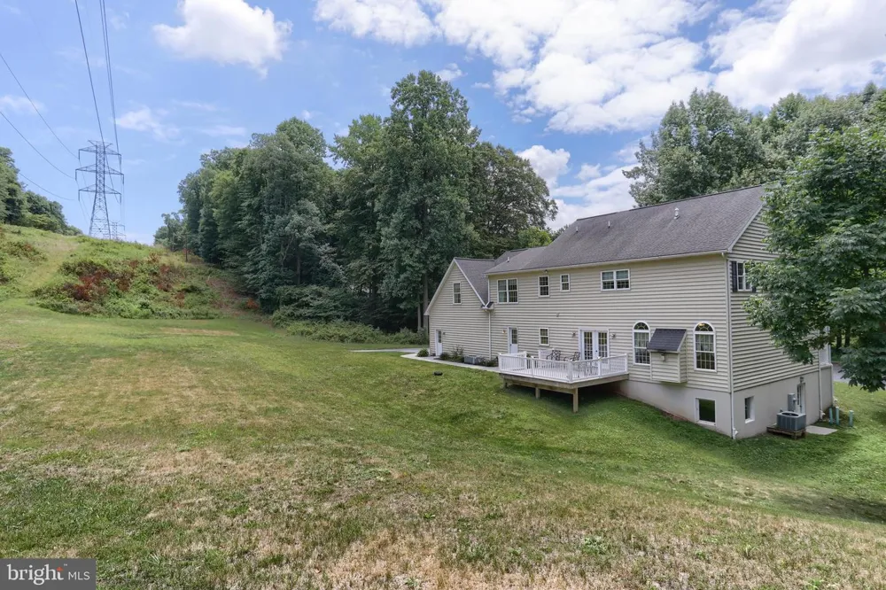 304 IRON VALLEY DRIVE Lebanon, PA 17042