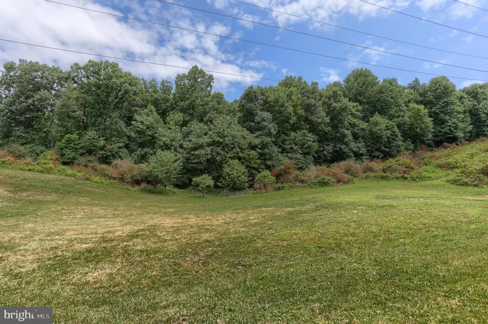 304 IRON VALLEY DRIVE Lebanon, PA 17042