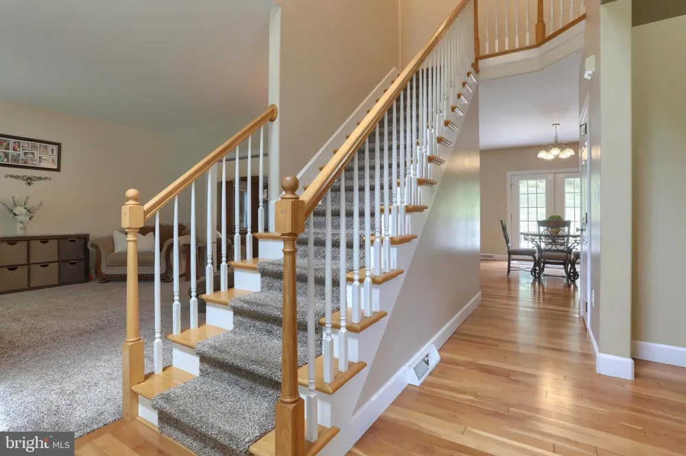 304 IRON VALLEY DRIVE Lebanon, PA 17042