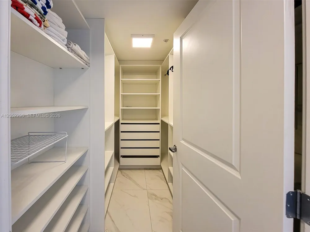 400 Sunny Isles Blvd #1604 Sunny Isles Beach, FL 33160