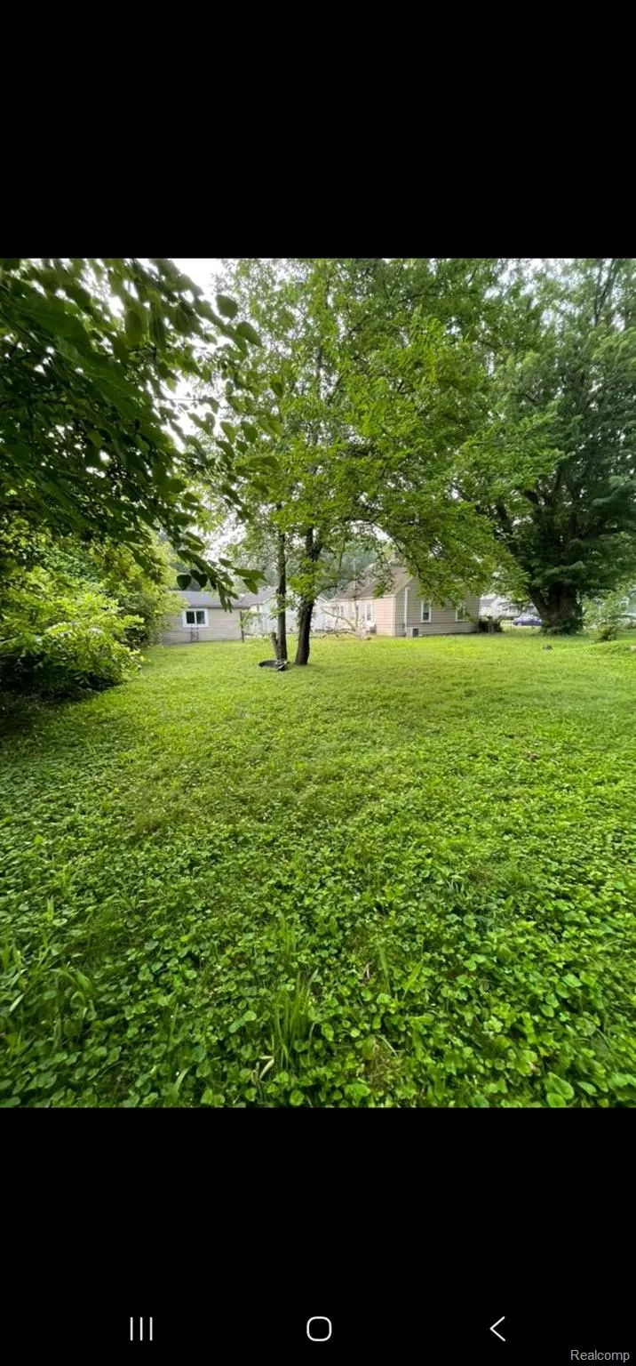 29080 Powers Street Westland City, MI 48186
