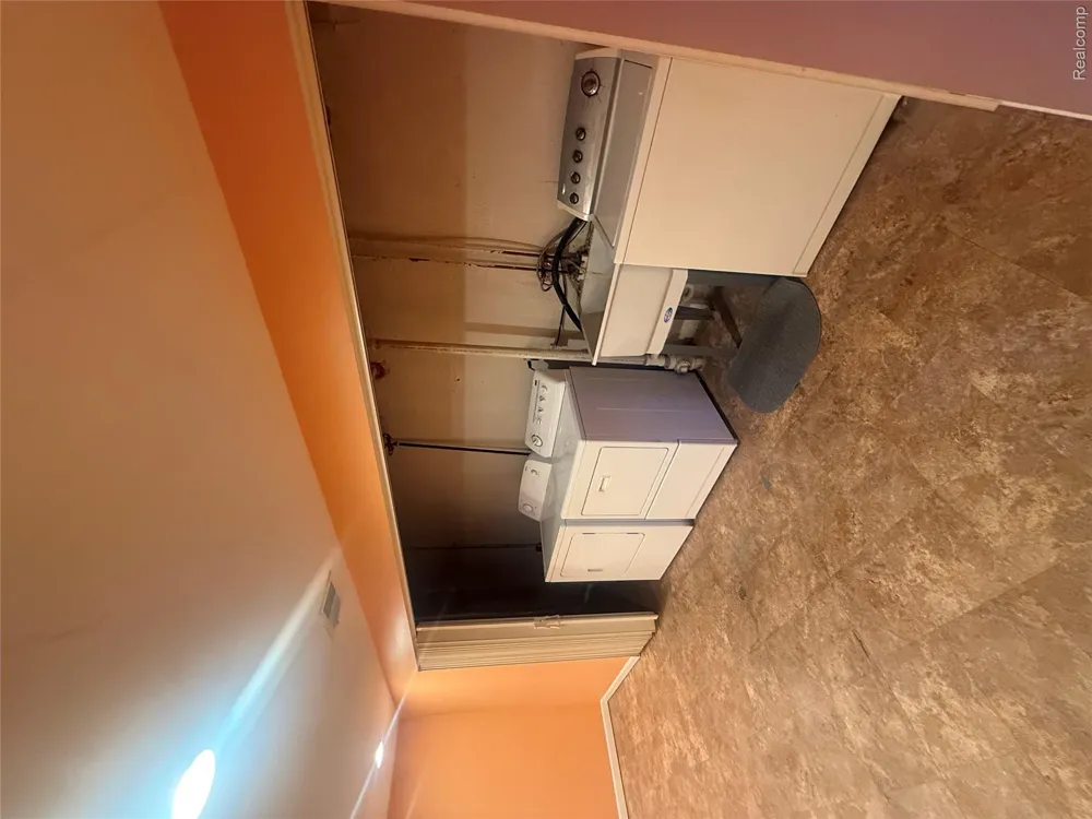 24706 Bashian Drive Novi City, MI 48375
