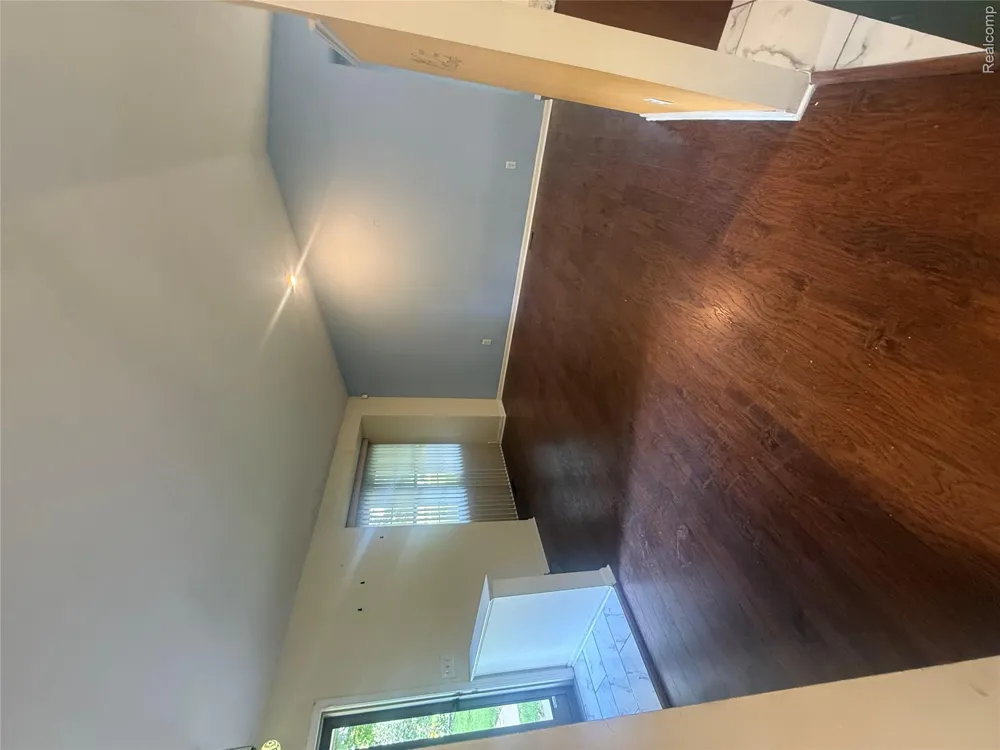 24706 Bashian Drive Novi City, MI 48375