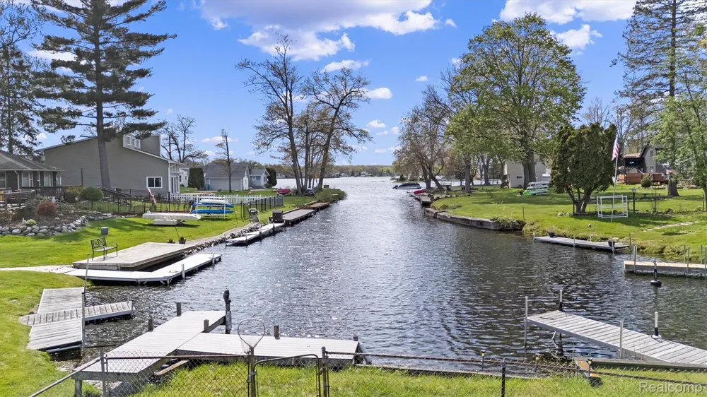 8294 Lagoon Street Commerce Charter Township, MI 48382