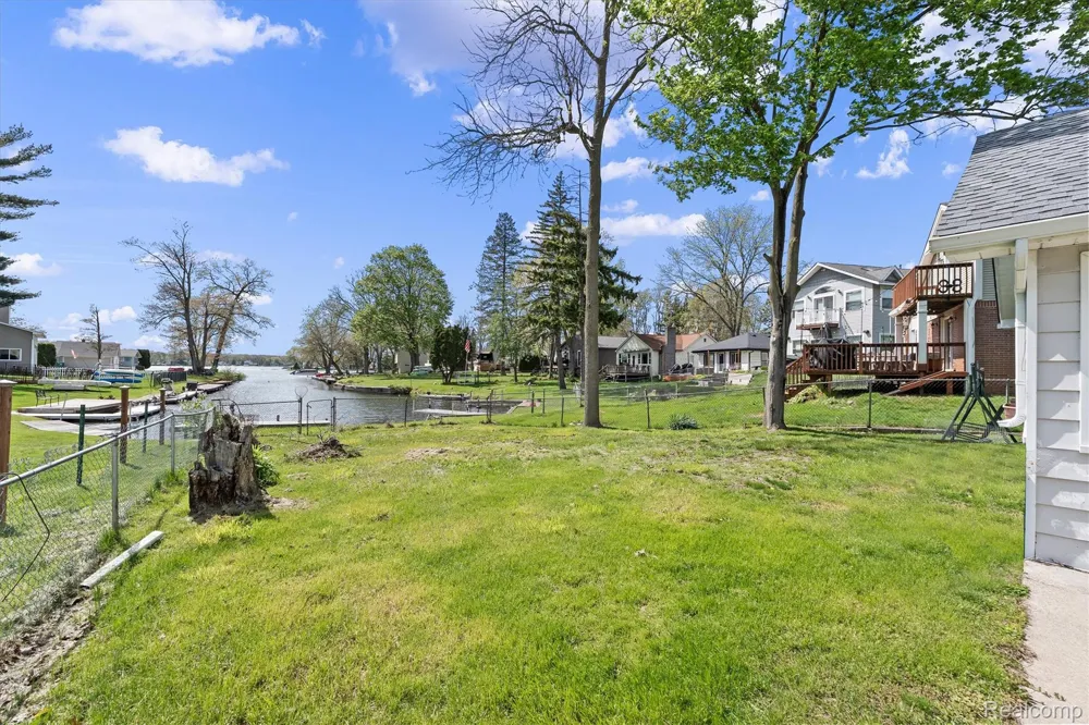 8294 Lagoon Street Commerce Charter Township, MI 48382
