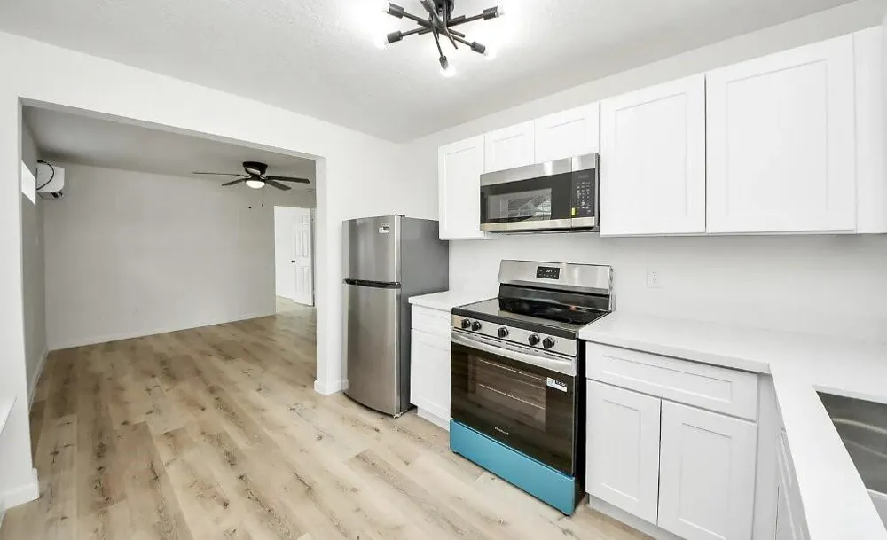 7301 Sherman Street Houston, TX 77011