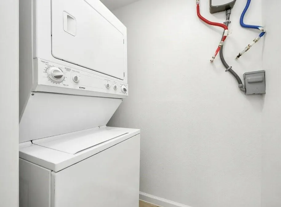 7301 Sherman Street Houston, TX 77011