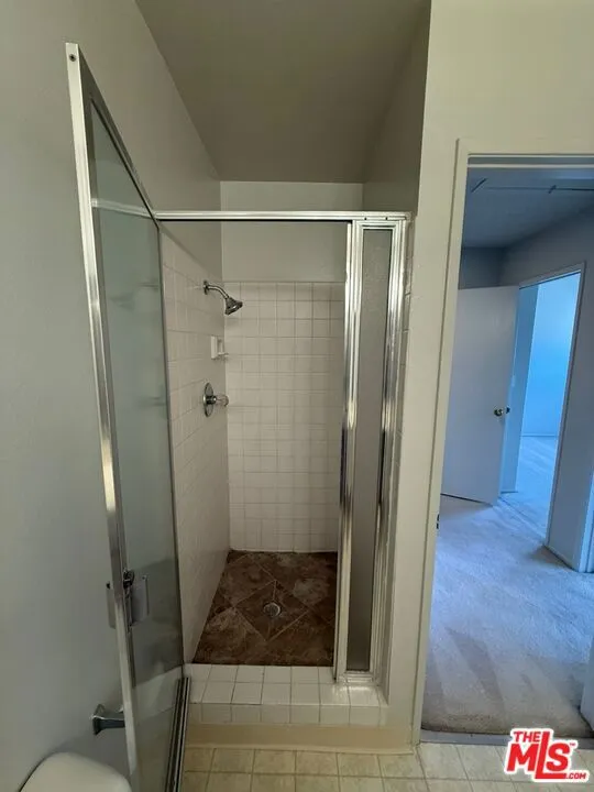 2809 Montrose Avenue #10 La Crescenta, CA 91214
