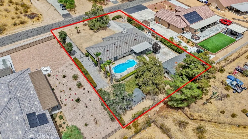 23333 Taos Apple Valley, CA 92307