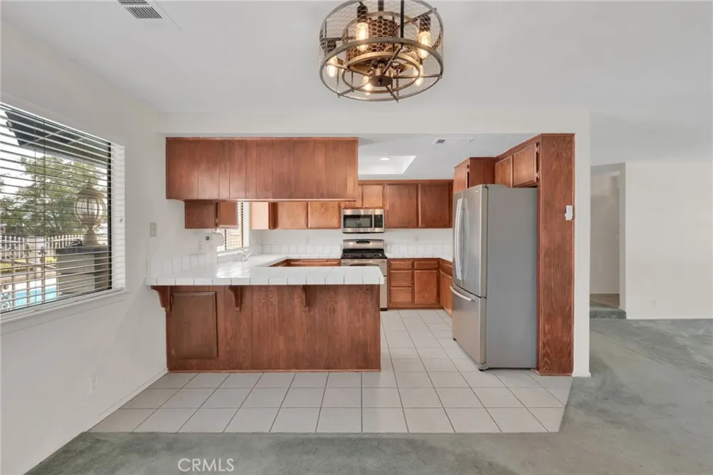23333 Taos Apple Valley, CA 92307