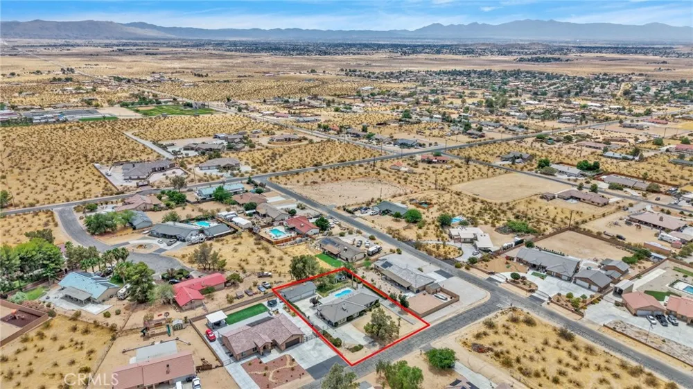 23333 Taos Apple Valley, CA 92307