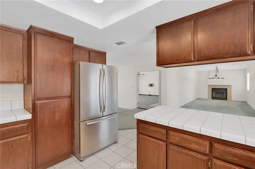 23333 Taos Apple Valley, CA 92307